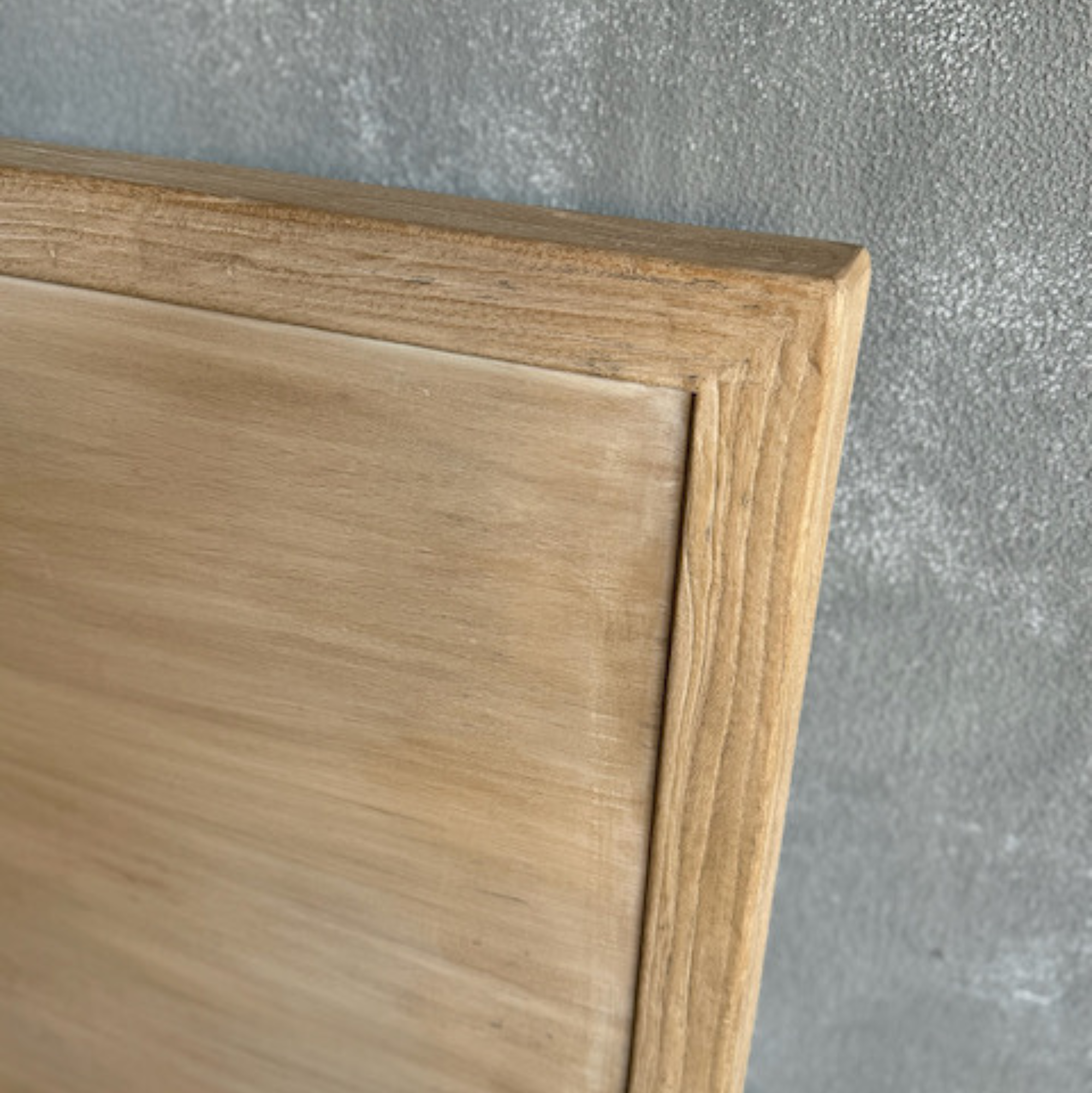 Reclaimed Elm Bed - Queen