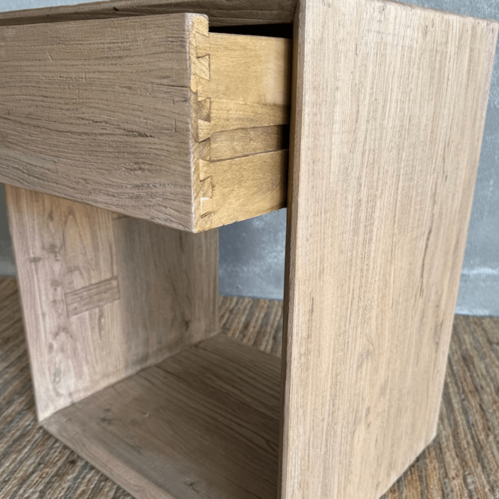 Modern Elm Bedside 500L - 1 Drawer