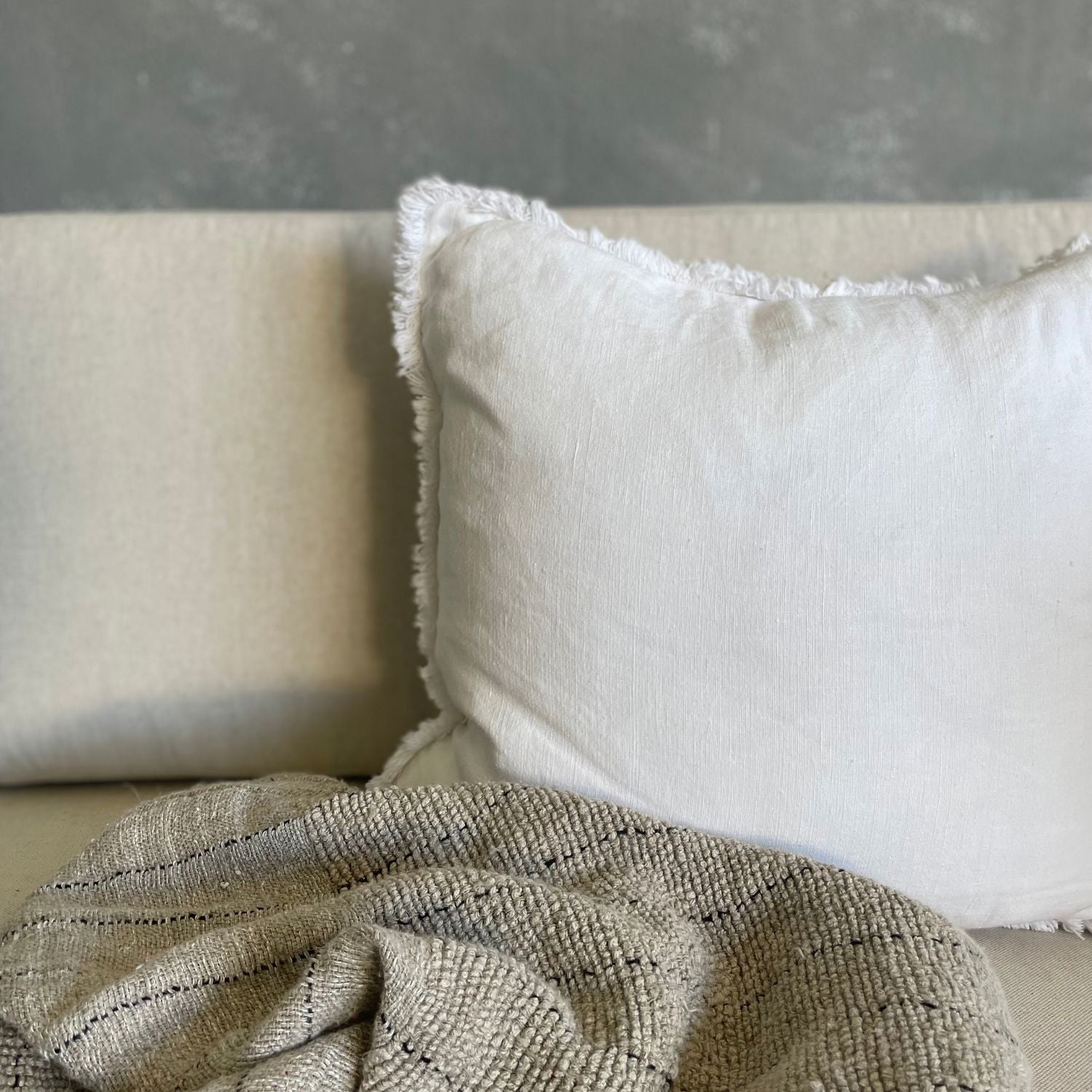 Black Manhattan Daybed Living Furniture Beachwood Designs