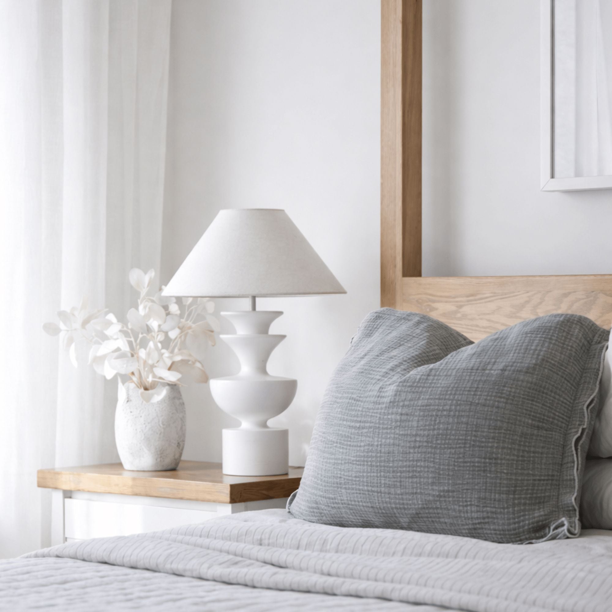 Four Poster Bed - Queen