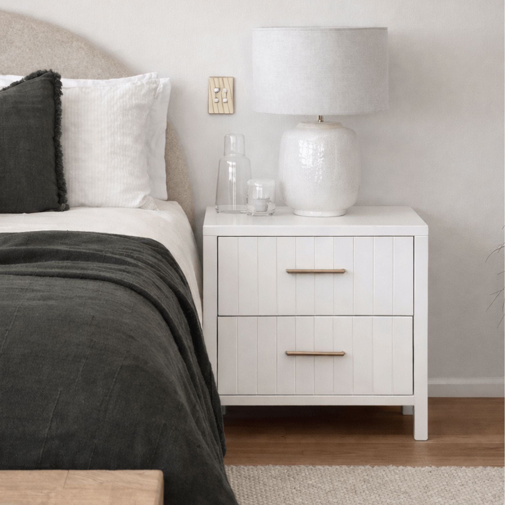 Rhodes Bedside L600mm