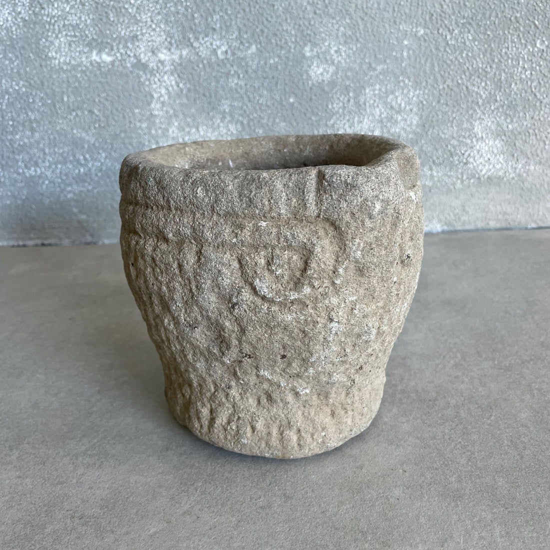 Round Stone Pot Homewares Beachwood Designs 