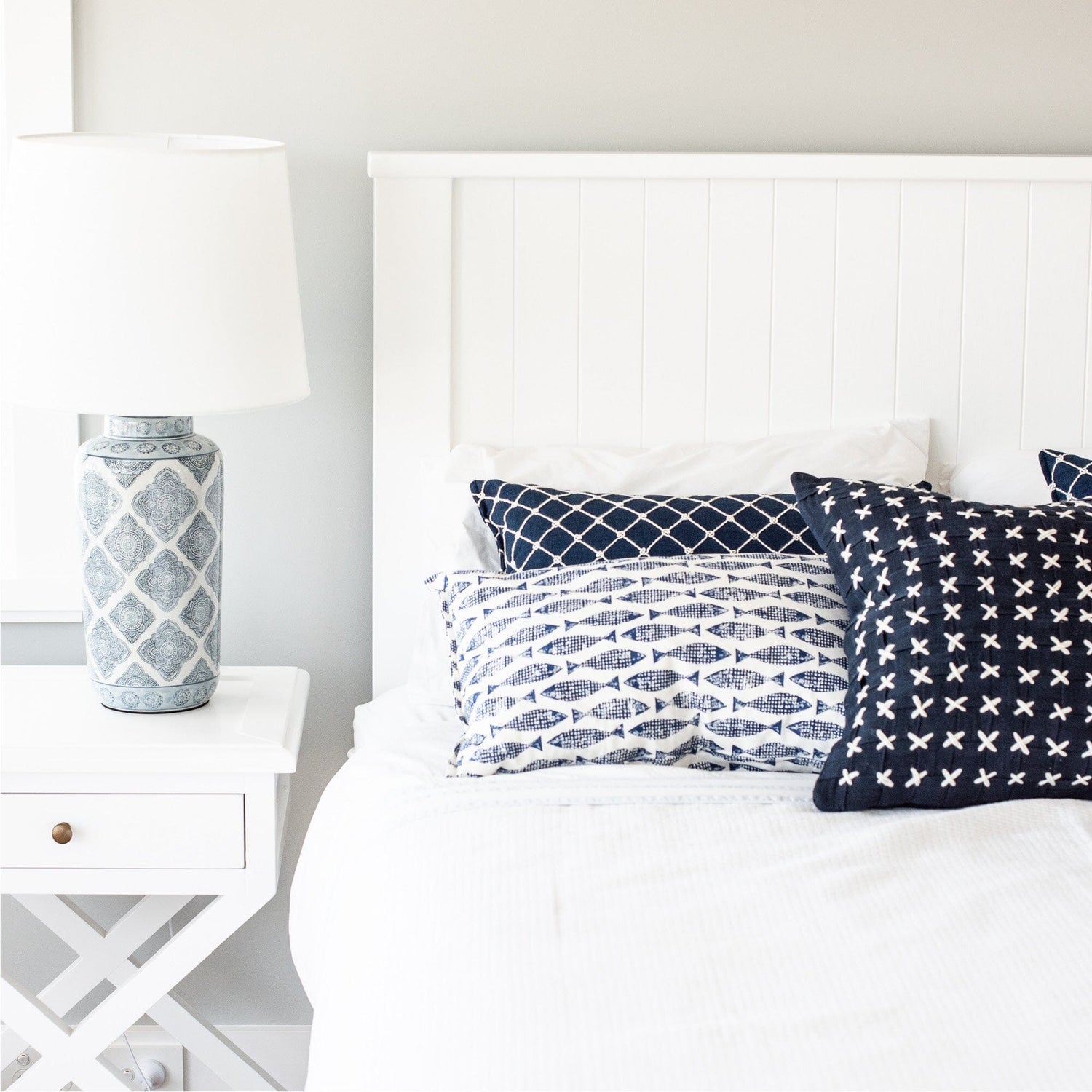 V-Groove Bed - Double Bedroom Furniture Beachwood Designs White 