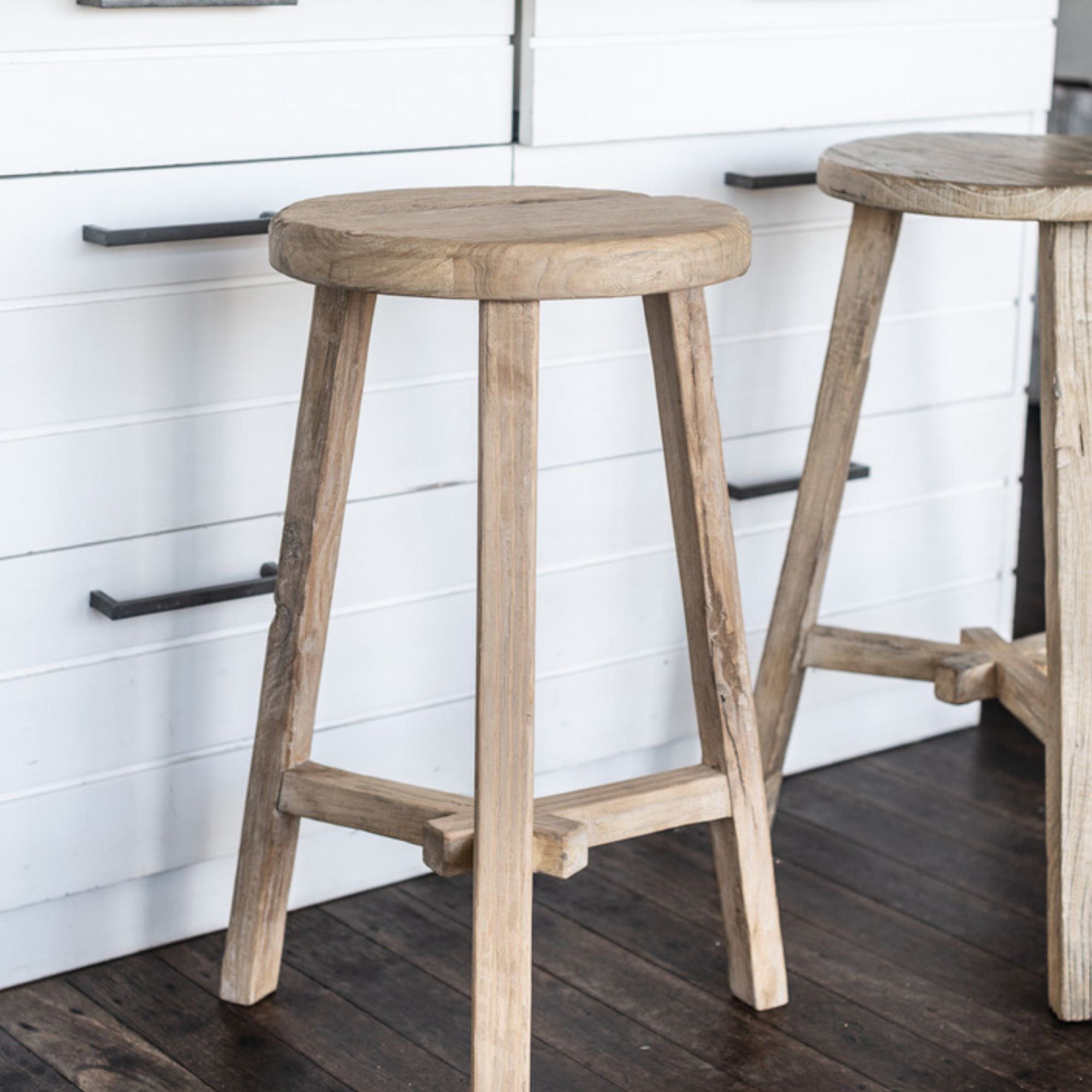 Round Elm Bar Stool