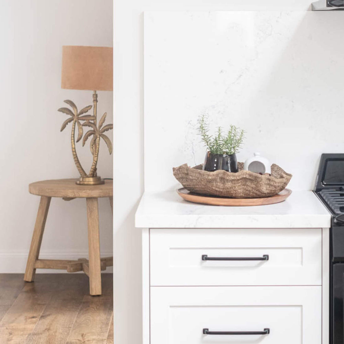 Round Elm Side Table - D650mm