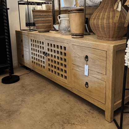 Elm Media Unit L1800mm - Lattice Doors