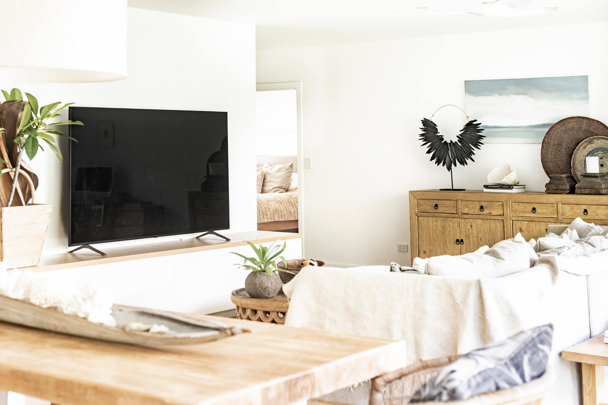 BEACHWOOD - Interior Design Bellevue Oasis | Custom Furniture & Home ...