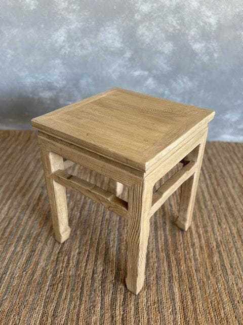Elm Square Traditional Side Table - 500L Living Furniture Beachwood Designs Natural Elm 