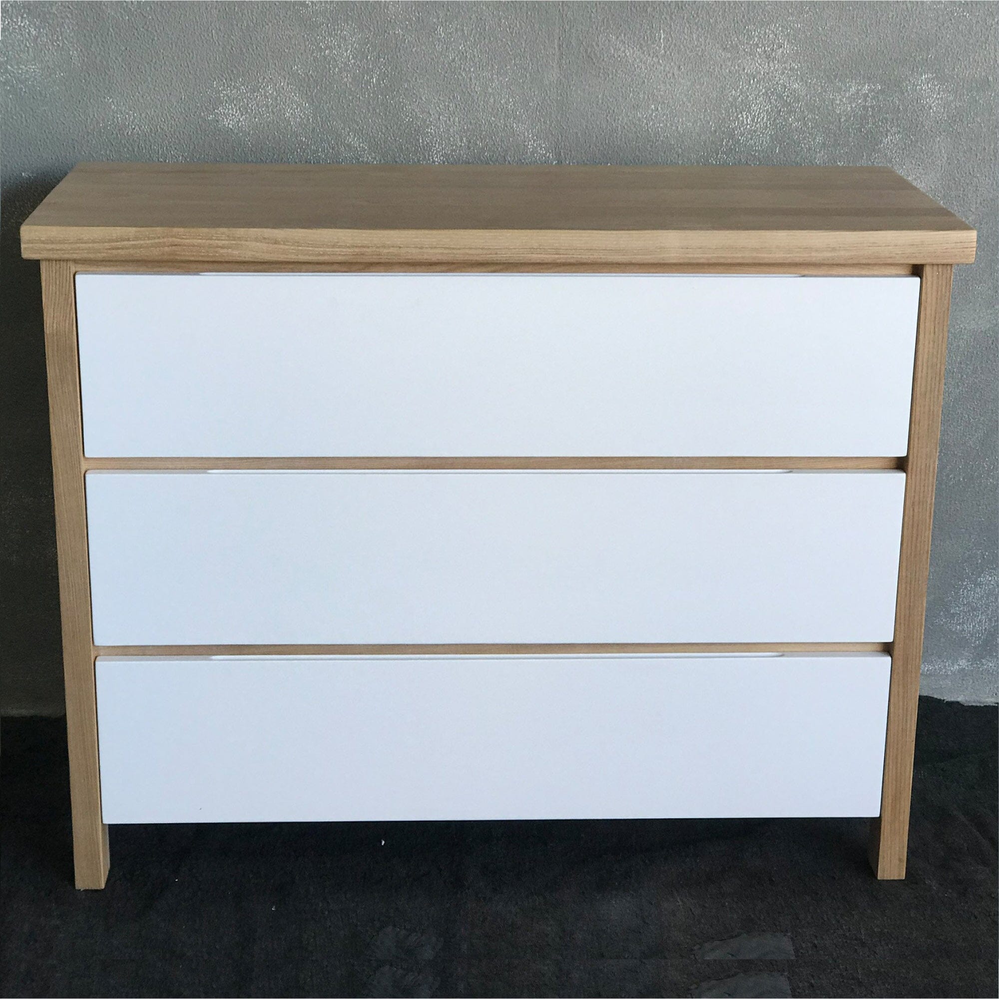 Newport Chest of Drawers L1000mm Bedroom Furniture Beachwood Designs Limed Ash Frame White Drwrs Drs 