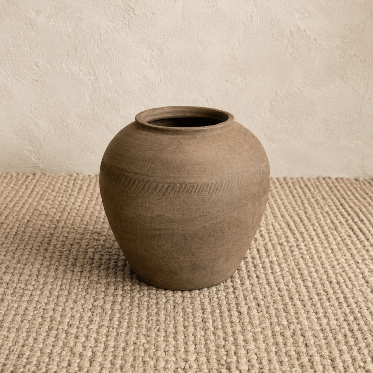 Rustic Black Pot Homewares Beachwood Designs