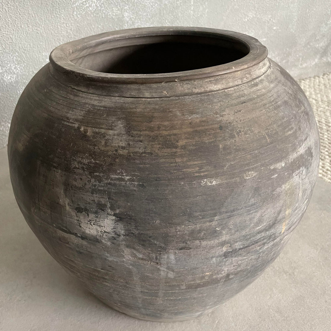 Rustic Black Pot Homewares Beachwood Designs 