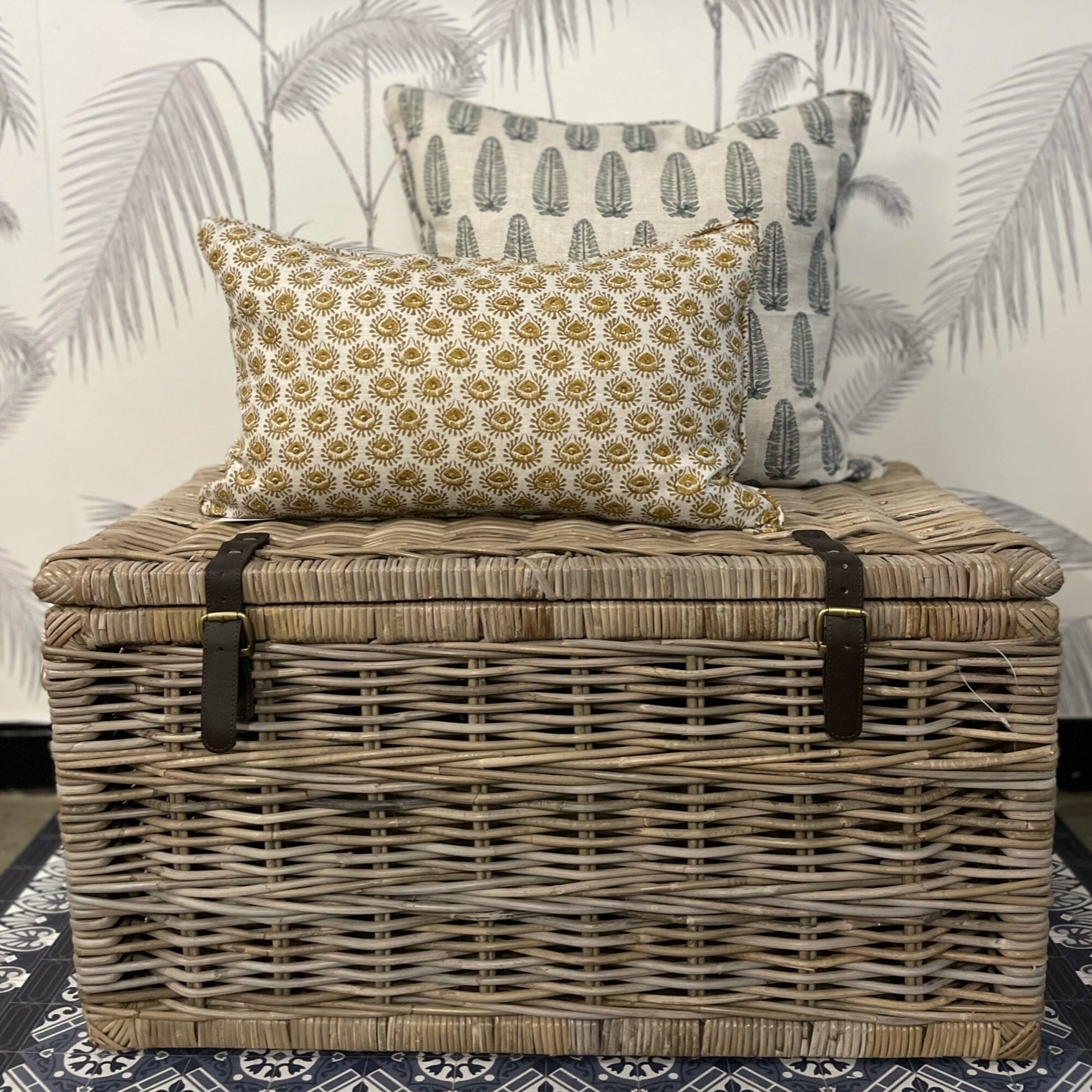 Wicker Trunk - Medium 790-800L Homewares Beachwood Designs